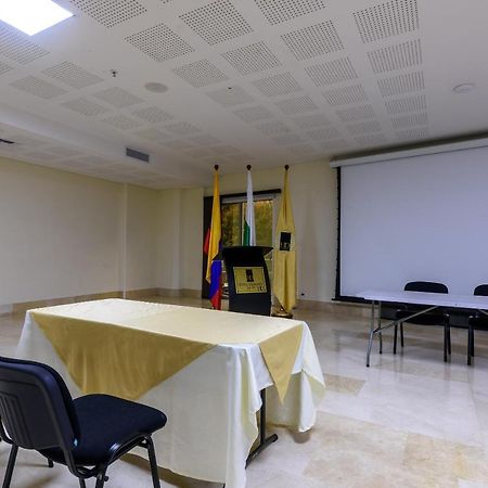 Hotel Dorado La 70 Medellin Luaran gambar