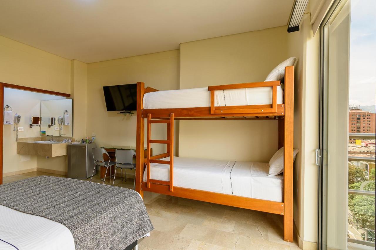 Hotel Dorado La 70 Medellin Luaran gambar