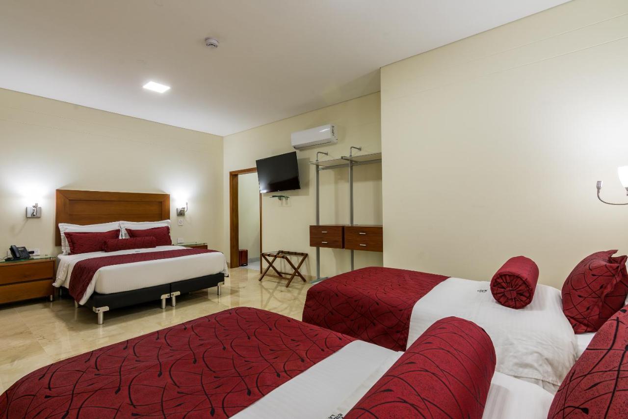 Hotel Dorado La 70 Medellin Luaran gambar